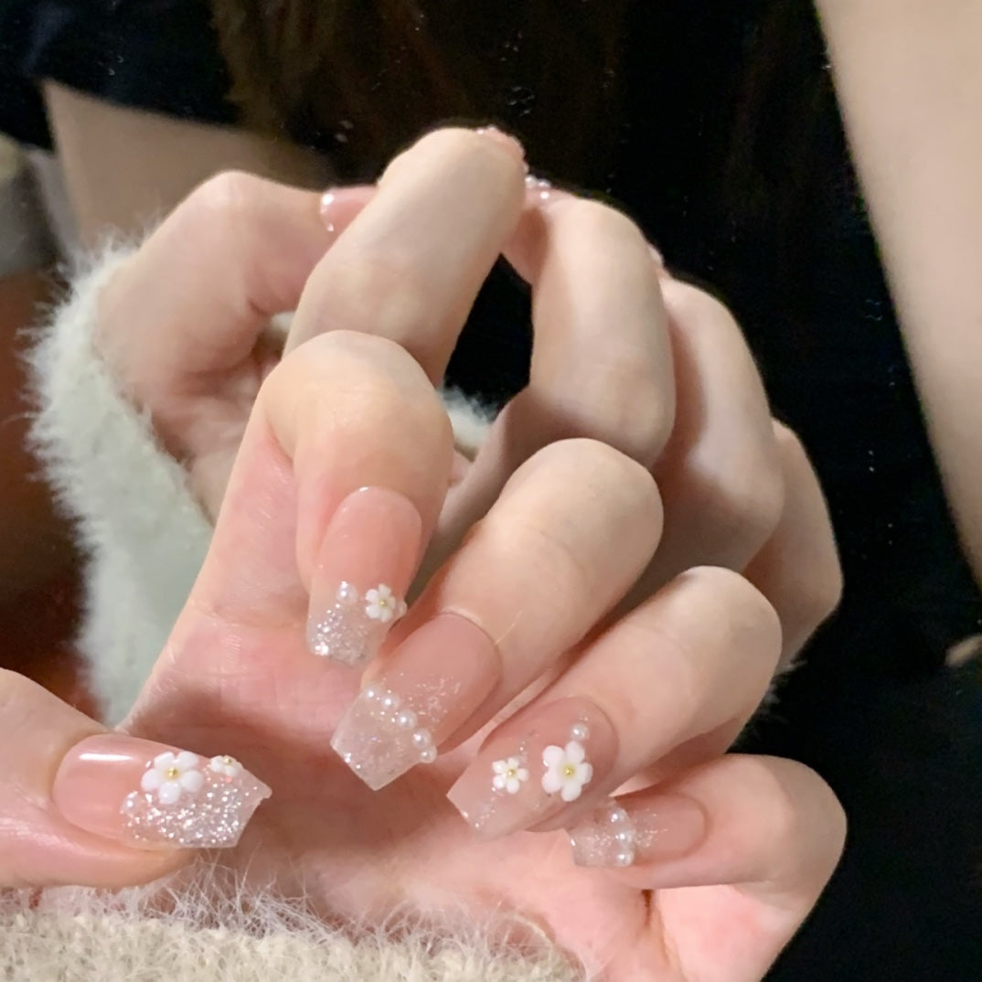 16127 Daisy Nymph