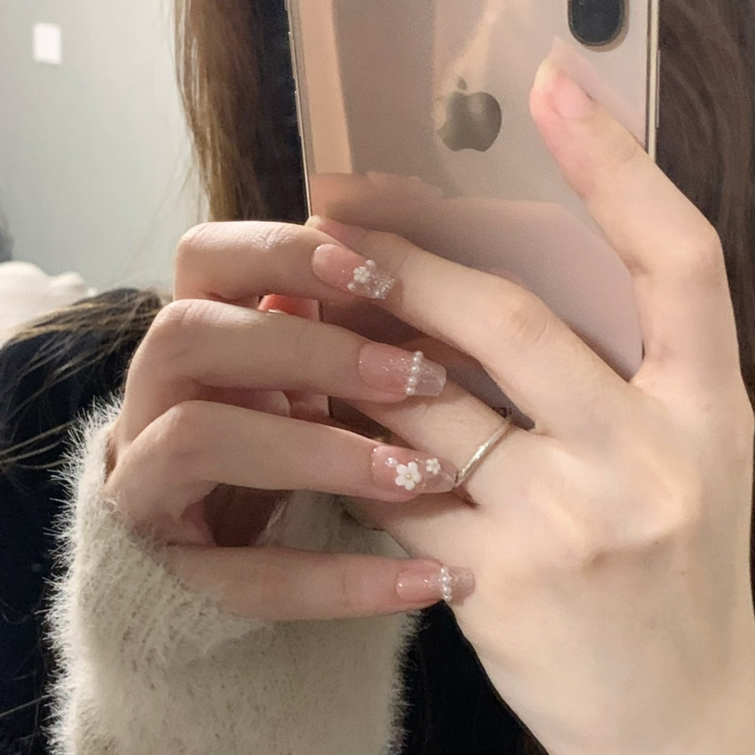 16127 Daisy Nymph