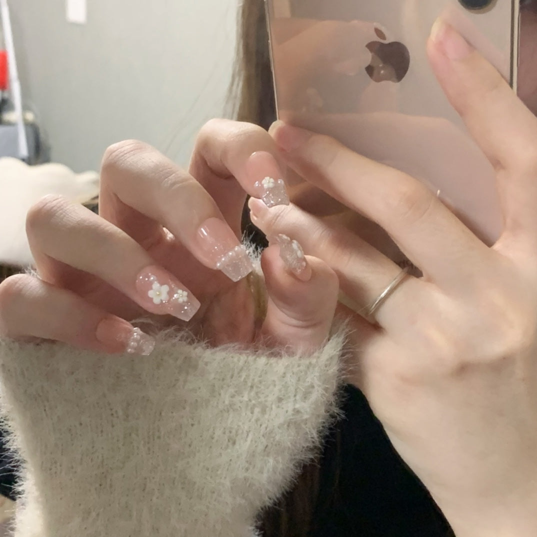 16127 Daisy Nymph