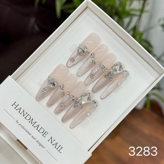 3283 Debutante